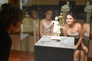 İzmir Arkeoloji M&uuml;zesi'nde aşk, g&uuml;zellik ve bereket tanrı&ccedil;ası 'Afrodit'in 2