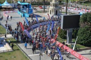 Bisiklet Turu'nun İzmir-Manisa etabı koşuldu 152.1 kilometrelik etabı kim kazandı?