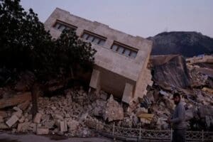 UNDP'nin ilk tahminlerine g&ouml;re, depremler nedeniyle 116 ila 210 milyon