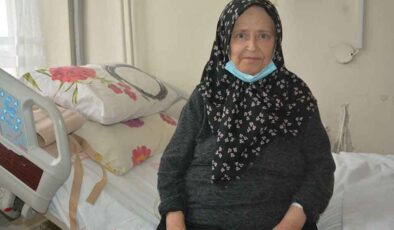Böbreğindeki tümör kalbine kadar uzanan hasta şifayı İzmir'de buldu