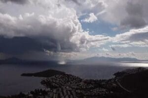Muğla'nın Bodrum il&ccedil;esinde hortum, dolu, r&uuml;zgar ve kuvvetli sağanak yaşamı