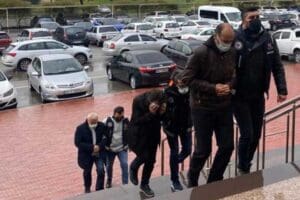 Muğla'nın Bodrum il&ccedil;esinde, r&uuml;şvet aldığı gerek&ccedil;esiyle g&ouml;zaltına alınan Bodrum Vergi