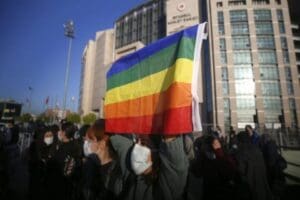 52 Boğazi&ccedil;i &Uuml;niversitesi &ouml;ğrencisinin yargılandığı davada, şikayet&ccedil;i olarak yazılan rekt&ouml;rl&uuml;k