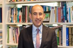 Boğaziçi Üniversitesi'nde rektör protestoları devam ediyor.  Dün Kadıköy'deki gösterilerde gözaltına