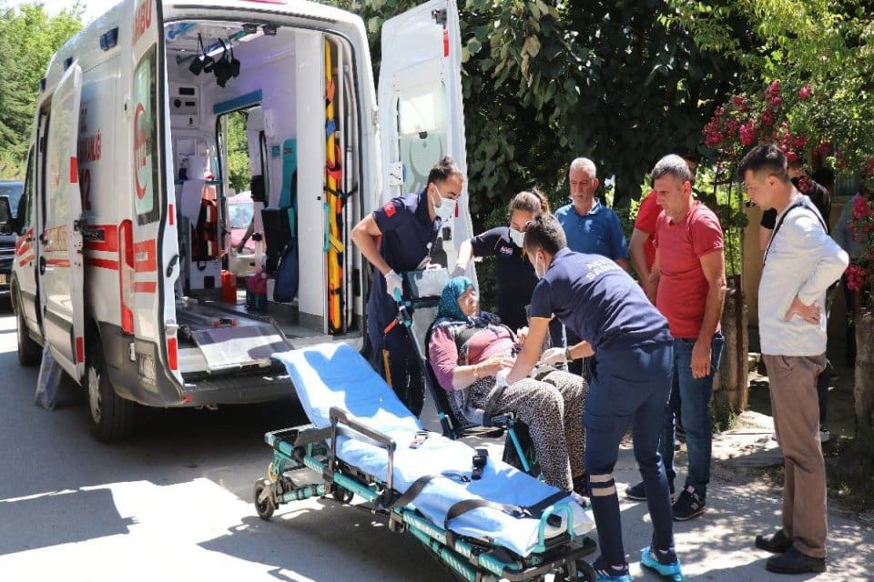 Bolu'da sudan zehirlenenlerin sayısı 112'ye y&uuml;kseldi, 60 hasta taburcu oldu,