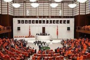 AK Parti milletvekilleri, matrah ve vergi artırımının yeniden d&uuml;zenlenmesi ile