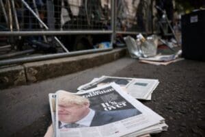 Muhafazakar Parti liderliğinden istifa eden Boris Johnson'ın yerine ge&ccedil;ecek isim