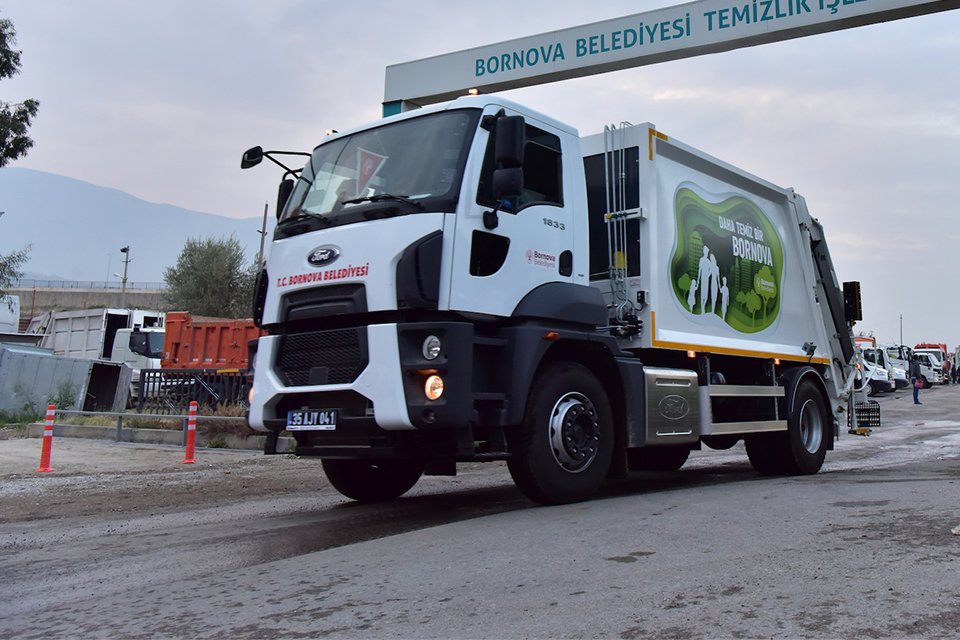   Bornova Belediyesi Temizlik İşleri Müdürlüğü özellikle pandemi döneminde ortaya
