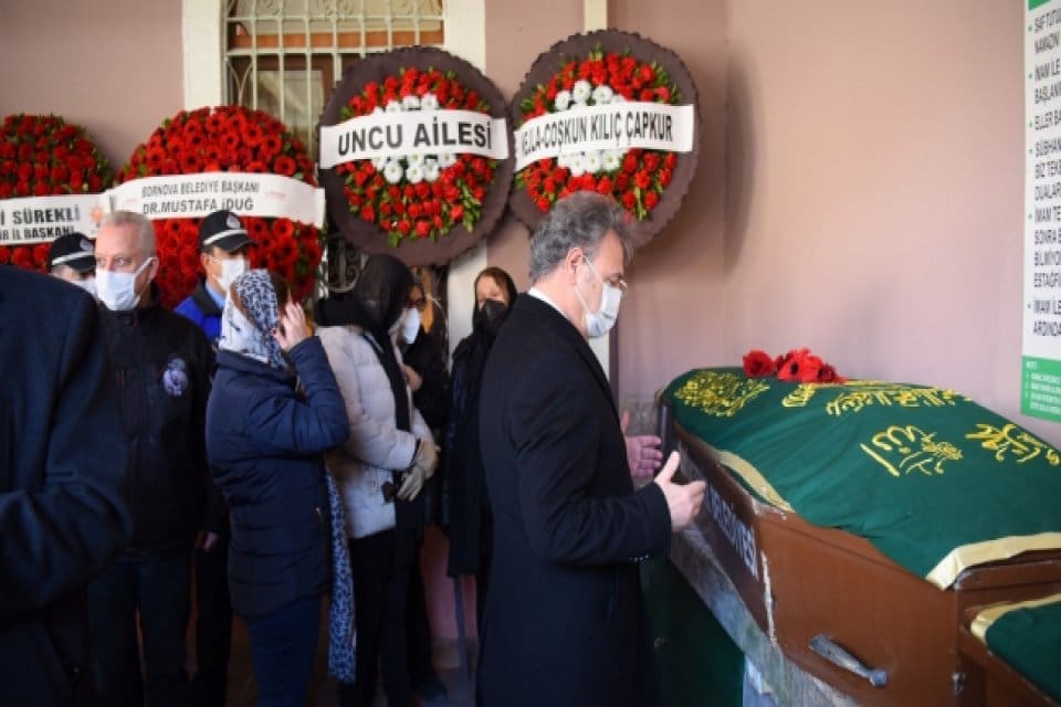 D&uuml;n, &ccedil;oklu organ yetmezliği nedeniyle hayatını kaybeden Bornova&rsquo;nın eski belediye