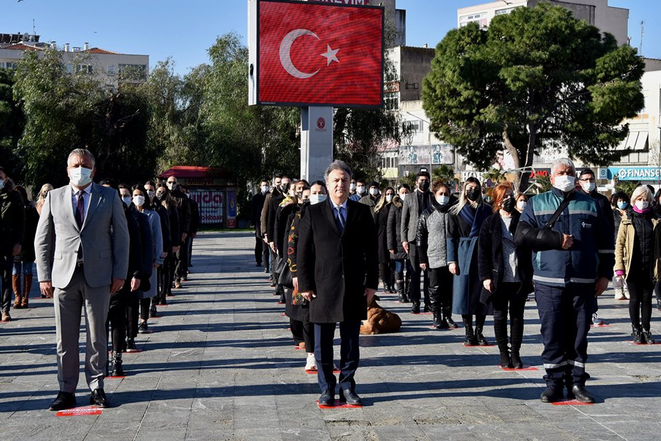 Bornova Belediye Başkanı Dr. Mustafa İduğ ve 100 belediye &ccedil;alışanı,