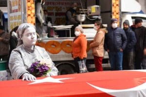 Bornova&rsquo;da 18 Mart &Ccedil;anakkale Zaferi&rsquo;nin 107. Yıl D&ouml;n&uuml;m&uuml; &ouml;zel etkinliklerle