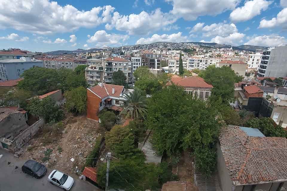 Bornova Belediyesi, Ergene Mahallesindeki 40 yıla yakın bir s&uuml;redir yaşanan