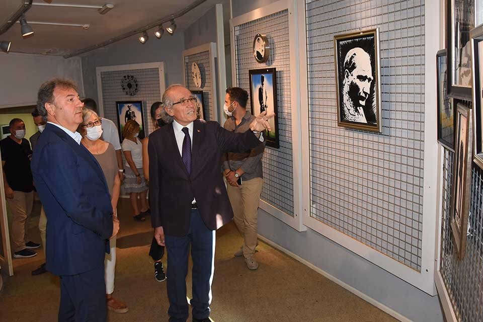 Sanat&ccedil;ı Hamza Saykan'ın, "Geldikleri Gibi Giderler Atat&uuml;rk Resimleri Sergisi" Bornova