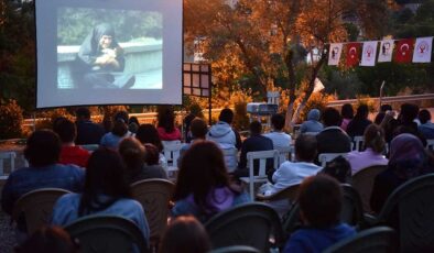 Bornova’da Açıkhava Sinema Günleriyle nostaljik akşamlar