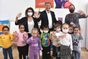 Bornovalı minikler ara tatilde eğlenceye doydu. Bornova Belediyesi&rsquo;nin 5 farklı