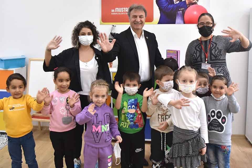 Bornovalı minikler ara tatilde eğlenceye doydu. Bornova Belediyesi&rsquo;nin 5 farklı