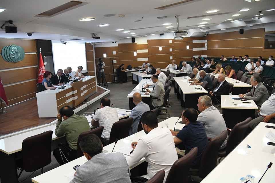 Bornova Belediye Meclisi, asfalt tesisinde &uuml;retilen ihtiya&ccedil; fazlasının satılmasına onay