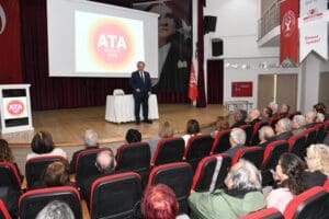 Ata Derneği Başkanı K&uuml;lt&uuml;r ve Turizm eski Bakanı Namık Kemal