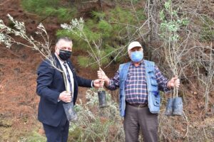 Bornova Belediyesi’nin tarımsal üretime verdiği destekler sayesinde çiftçinin yüzü gülüyor.