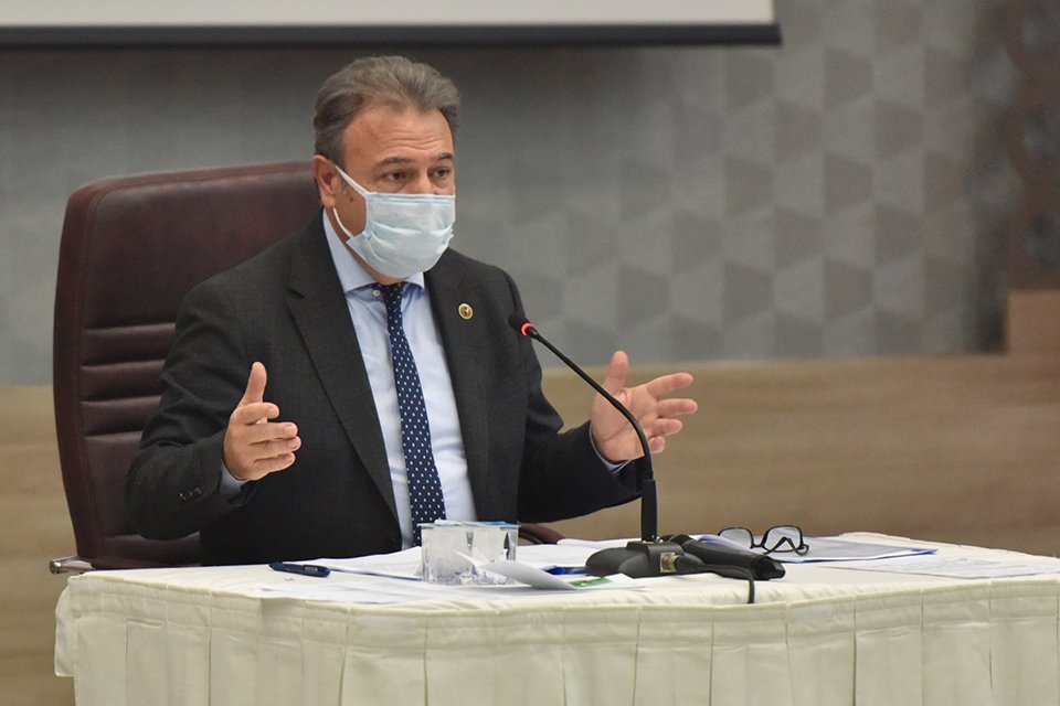 Bornova’da Belediyesi’nin kiracısı olan ve pandemiden etkilenen esnaftan 2021 yılında