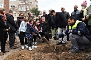 Kişi başına d&uuml;şen yeşil alan miktarını her ge&ccedil;en g&uuml;n artıran
