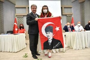 Bornova Belediyesi&rsquo;nin halter ve cimnastikteki gururları; Rabia Kaya ile Sıla