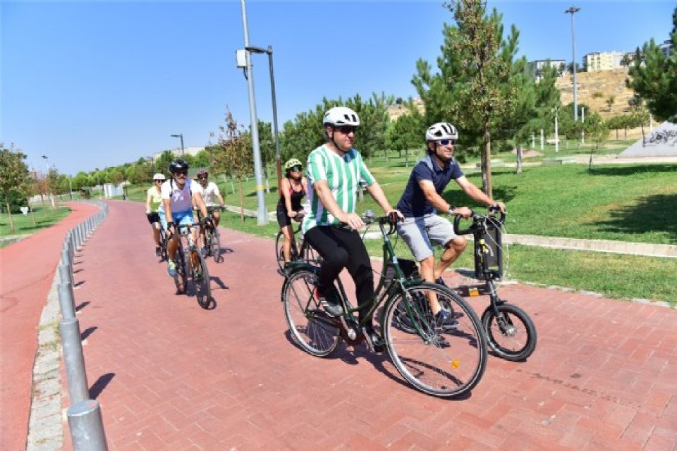 Bornova Belediyesi, &ldquo;&Ccedil;eşitlendirerek Devam Et&rdquo; sloganıyla t&uuml;m d&uuml;nyada 16-22 Eyl&uuml;l