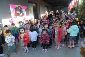 Bornova Belediyesi b&uuml;nyesinde Doğanlar, Altındağ, Mevlana, Evka 3 ve Nald&ouml;ken