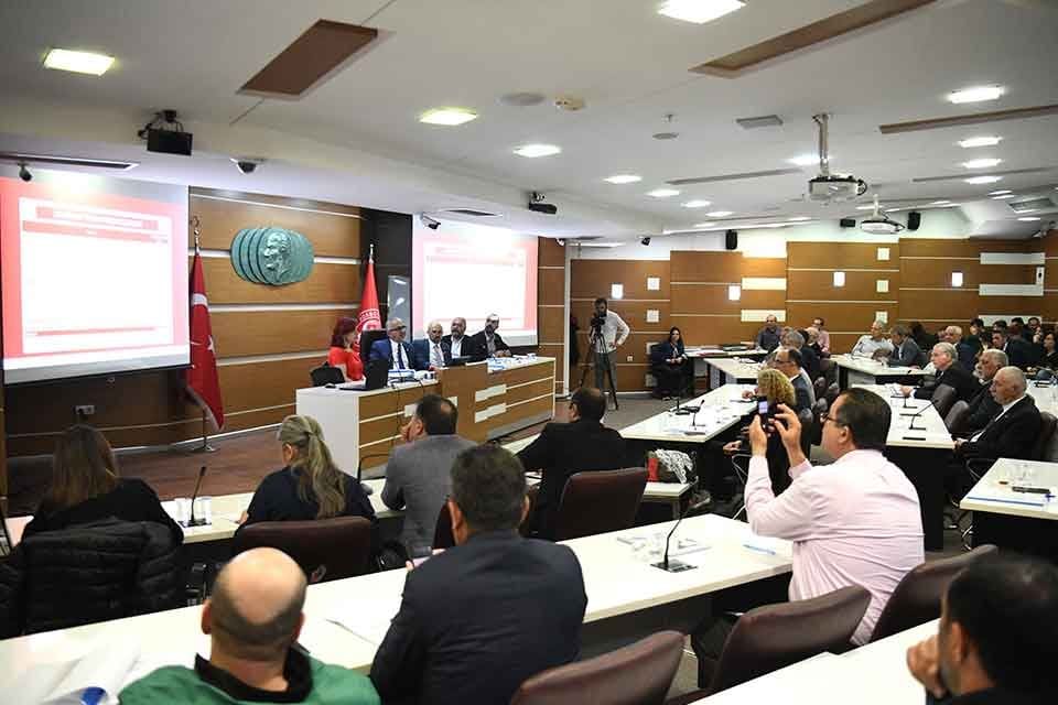 Bornova Belediyesi&rsquo;nin 2021 Mali Yılı Kesin Hesabı Bornova Belediye Meclisi&rsquo;nde