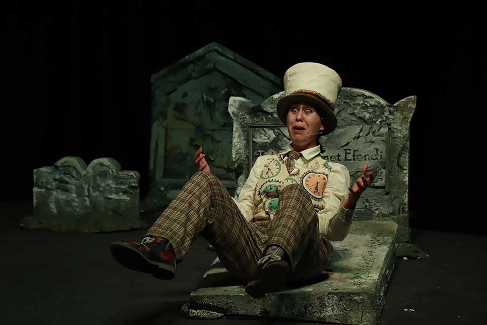 Bornova Belediyesi Şehir Tiyatrosu(BBŞT) sanattan uzak kalınan pandemi d&ouml;nemine &ouml;zel