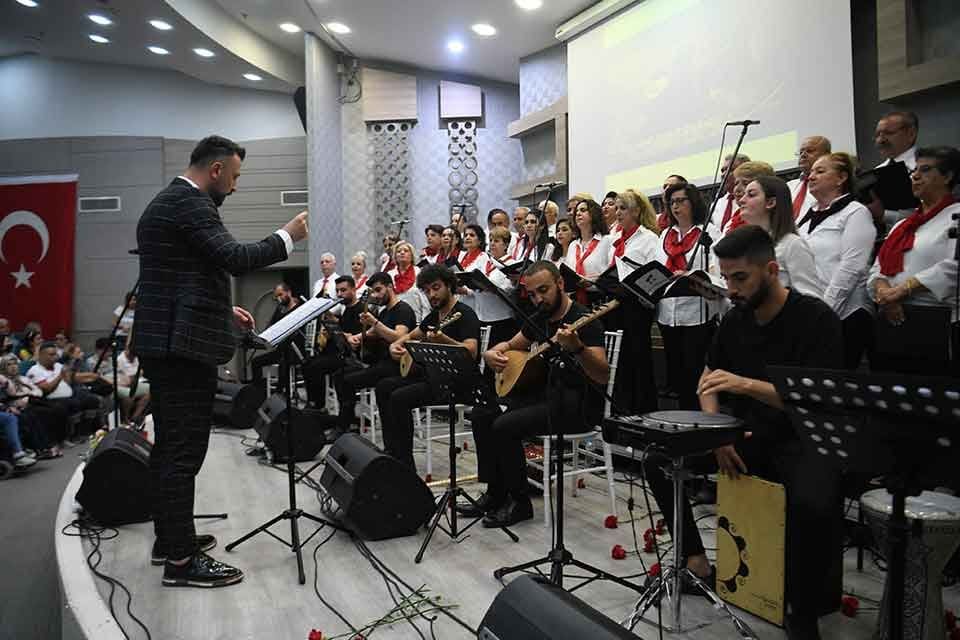 Bornova Belediyesi ve Bornova Galen T&uuml;rk Halk M&uuml;ziği Korosu işbirliğiyle