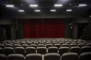 ​İzmir Devlet Tiyatrosu&rsquo;ndan sonra kentin ikinci repertuvar tiyatrosu olan Bornova