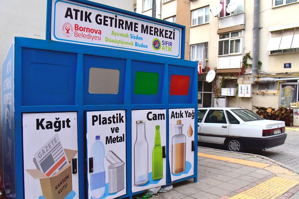 Daha temiz bir kent yaratma hedefiyle geri dönüşüm konusunda önemli