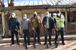 Kırsal kalkınmanın sağlanması amacıyla çiftçilere destek veren Bornova Belediyesi, üreticilere