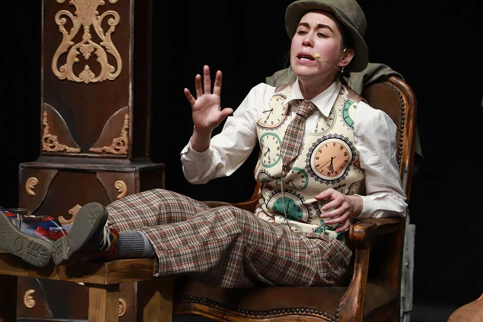 Bornova Belediyesi Şehir Tiyatrosu (BBŞT) 2021-2022 sezonunun ikinci galasını, Ahmet