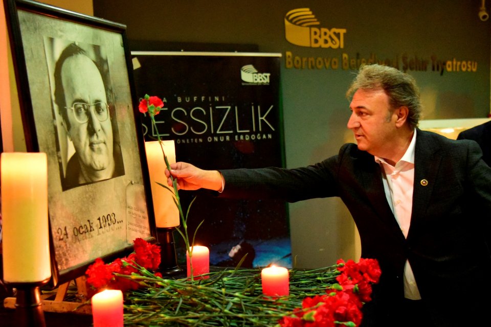 Bornova Belediyesi Gazeteci-Yazar Uğur Mumcu’yu katledilişinin 28. yılında, Şiir ve
