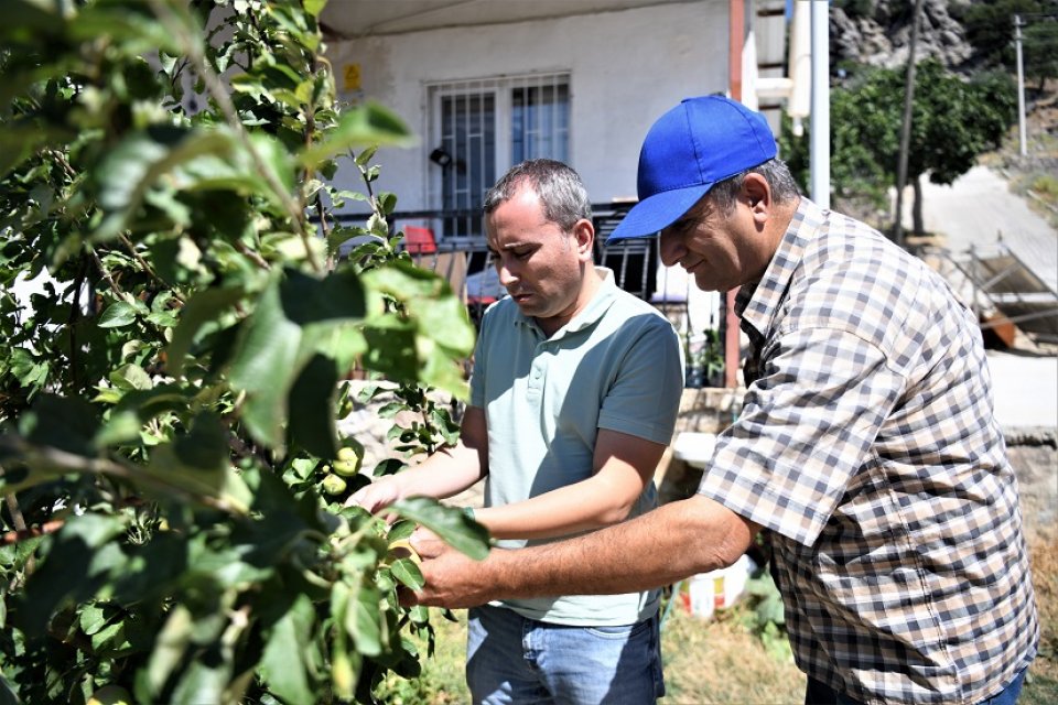 Tarımsal &uuml;retimi her aşamada destekleyen Bornova Belediyesi, ihtiya&ccedil; duyan &uuml;reticilere