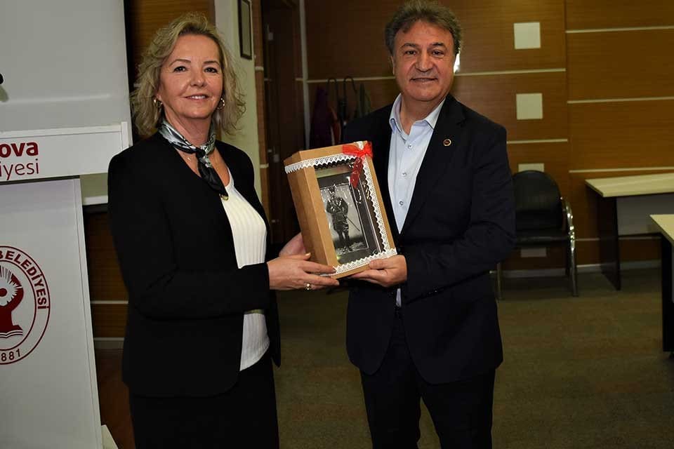 Bornova Belediye Başkanı Dr. Mustafa İduğ, &nbsp;Bornova Kadın Girişim ve