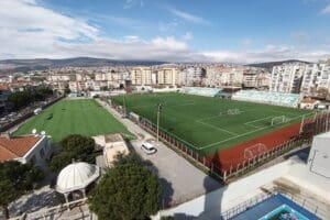Bornova Belediyesi Şehir Stadı yenilemesini tamamlayan Bornova Belediyesi şimdi de