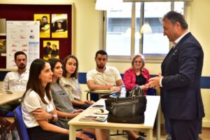 Son yıllarda yaşanan &ouml;ğrenci yurdu sorununa belediyeye ait kız yurdunun