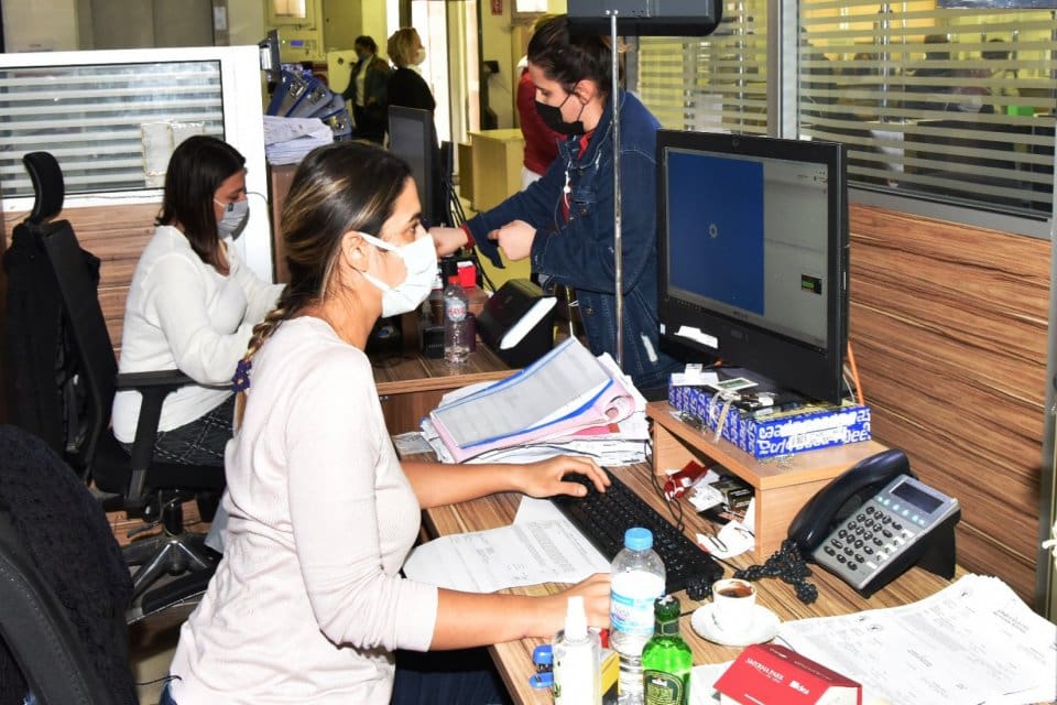 Bornova Belediyesi vatandaşların belediyeye olan bor&ccedil;larını rahatlıkla &ouml;deyebilmeleri i&ccedil;in kolaylık