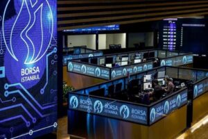 Borsa İstanbul yılın ilk dört ayında hem Türk Lirası hem