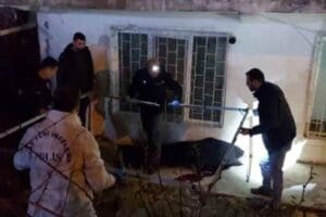 &Ccedil;orum'da hakkında uzaklaştırma kararı verilen Erhan Sezer (44), boşanma aşamasındaki