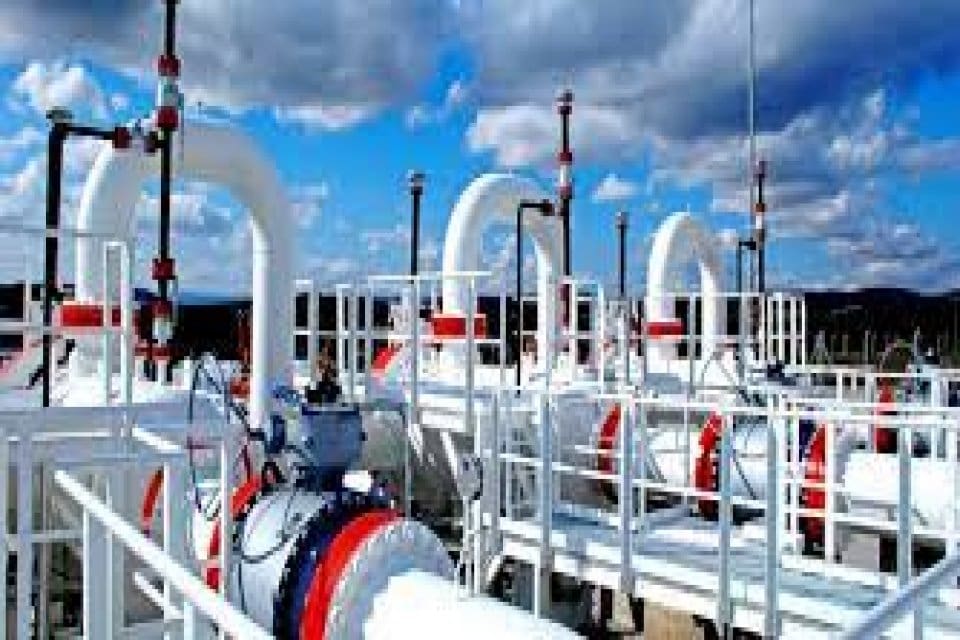 BOTAŞ, sanayi tesislerine uygulanan kısıntının yarın saat 08.00 itibarıyla sonlandırılacağını