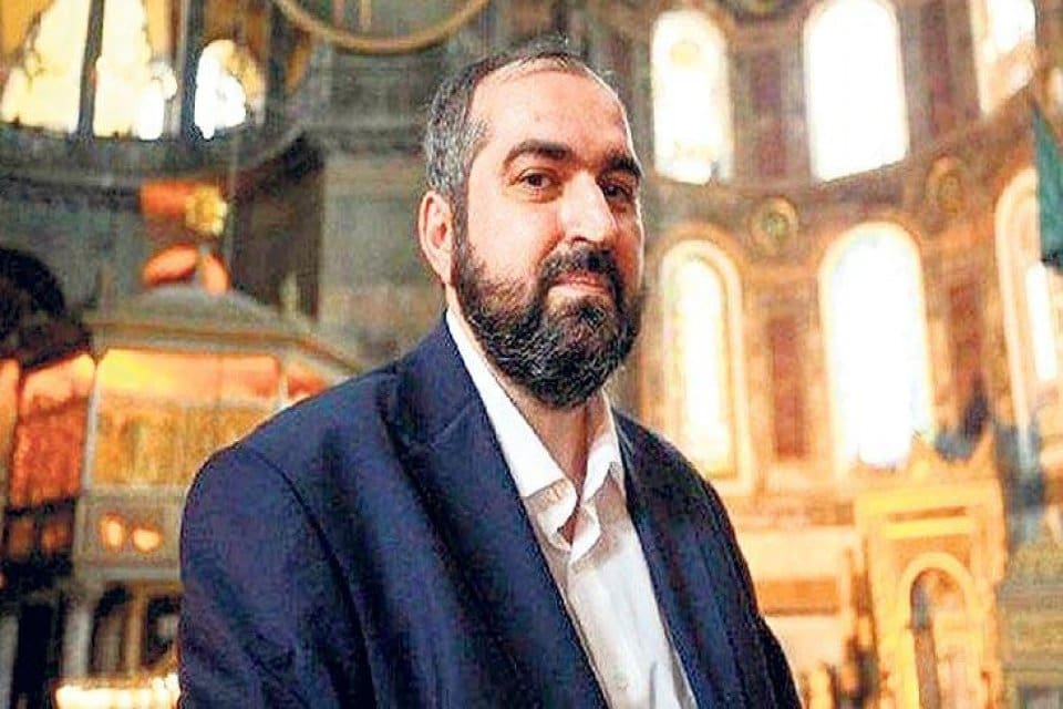 Laiklik karşıtı a&ccedil;ıklamaları ve kadın cinayetleriyle ilgili yaptığı yorumlarla kamuoyundan