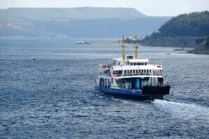 &Ccedil;anakkale'de, Bozcaada ve G&ouml;k&ccedil;eada il&ccedil;elerine bug&uuml;n yapılacak feribot seferleri, poyraz