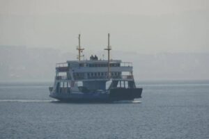 &Ccedil;anakkale'nin Bozcaada ve G&ouml;k&ccedil;eada il&ccedil;elerine olumsuz hava şartları nedeniyle yarın