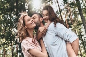 Adalet Bakanı Bekir Bozdağ, "Aile, T&uuml;rk toplumunun temelidir ve eşler