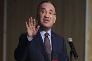Adalet Bakanı Bozdağ, Sinan Ateş cinayeti ile ilgili, "B&uuml;t&uuml;n boyutlarıyla