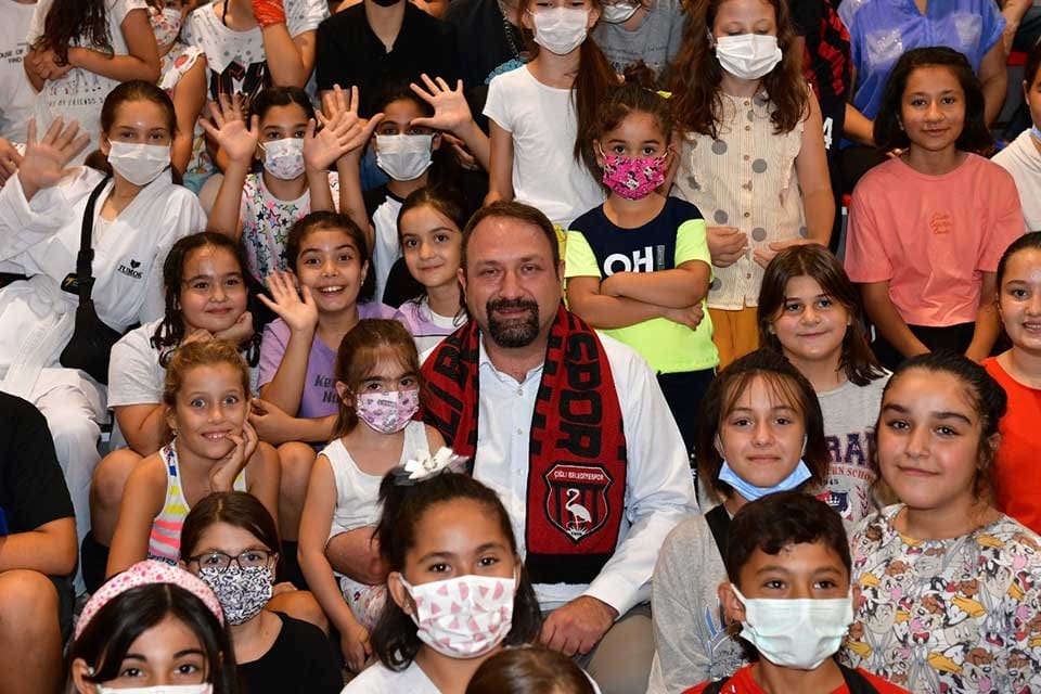 Başkan Utku G&uuml;mr&uuml;k&ccedil;&uuml;&rsquo;n&uuml;n &ouml;nc&uuml;l&uuml;ğ&uuml;nde hayata ge&ccedil;irilen sportif yatırımlar ve alt